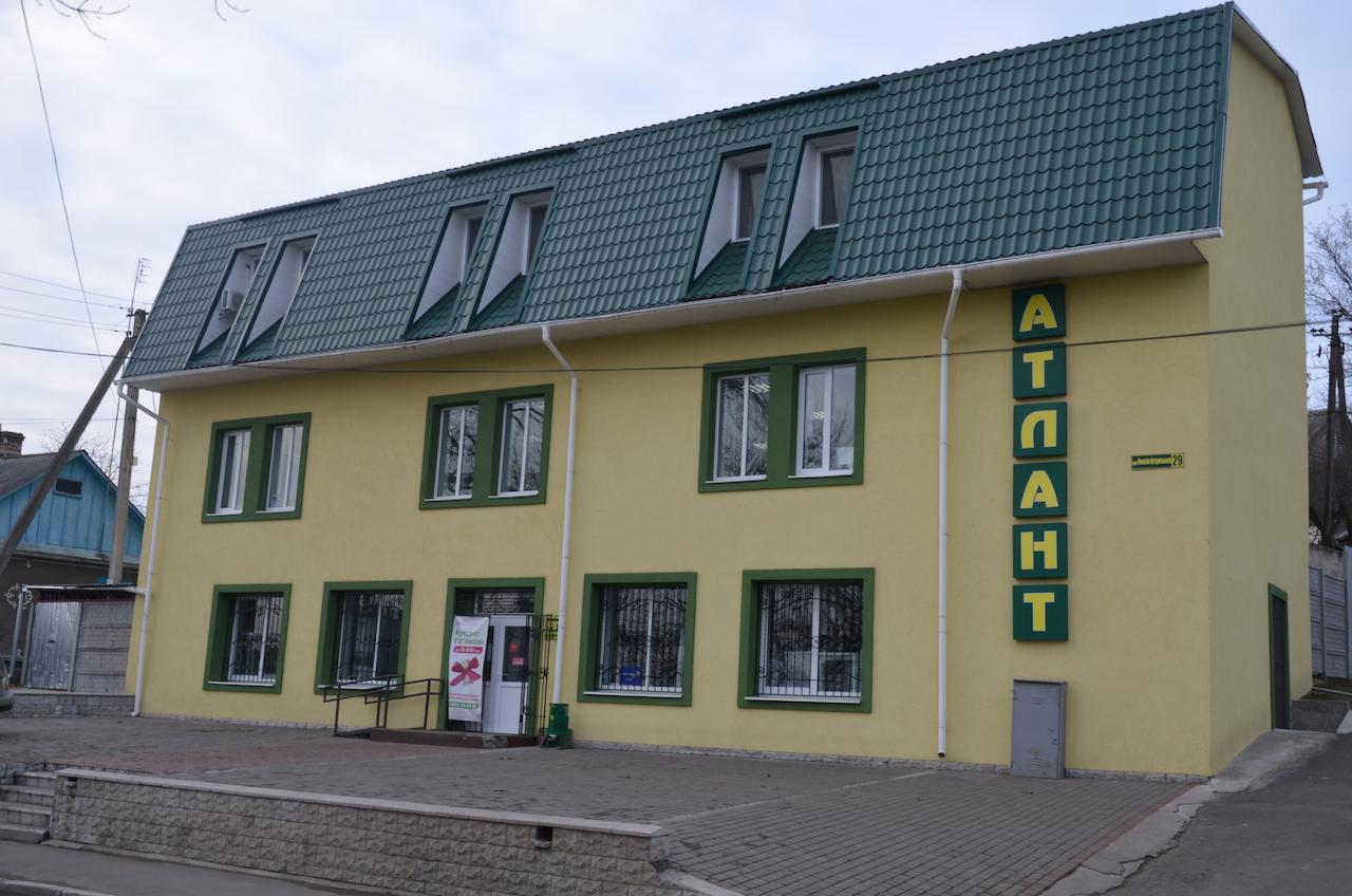 Atlant Hotel Ostroh Exterior foto