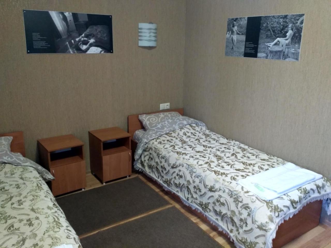 Atlant Hotel Ostroh Exterior foto